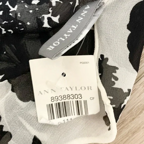 Ann Taylor 100% Silk NWT Scarf Floral Flowy Dainty 62”x10” - Picture 2 of 6